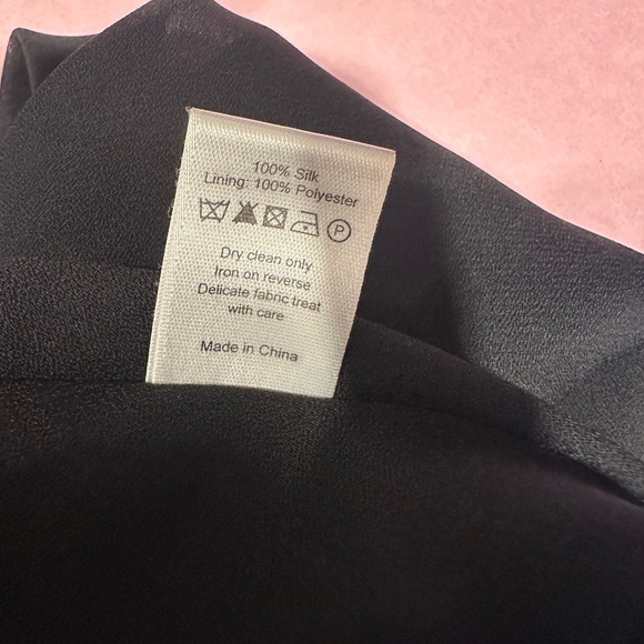 Elegant Strapless Maxi Dress with Abstract Floral Design - Size 14 - Picture 7 of 7